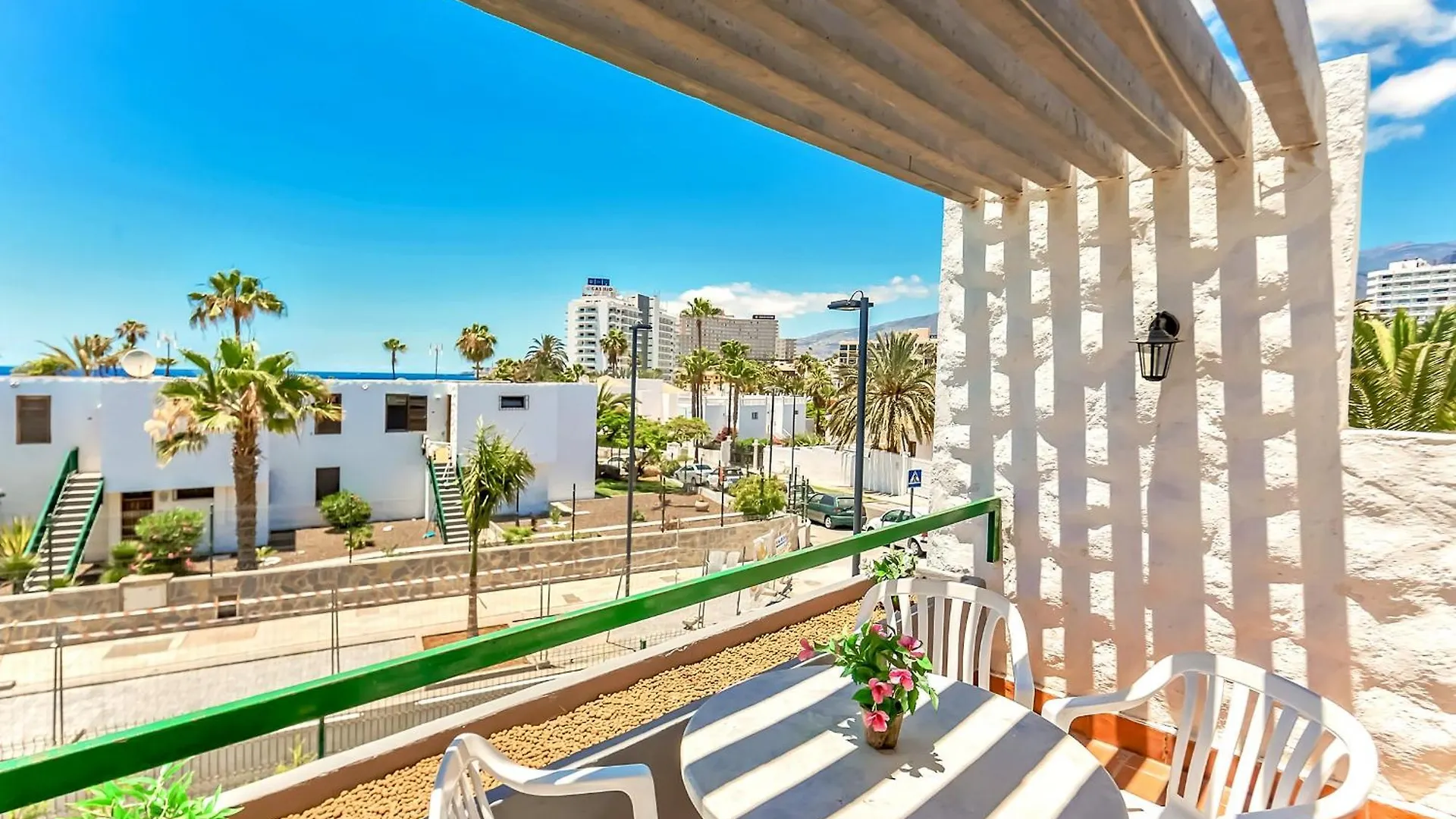 아파트 Two Bedroom Apartment, Near Playa De Las Americas, Free Wifi, Pool 스페인